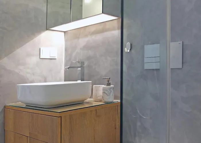 Brand New Estrela Stylish Flat